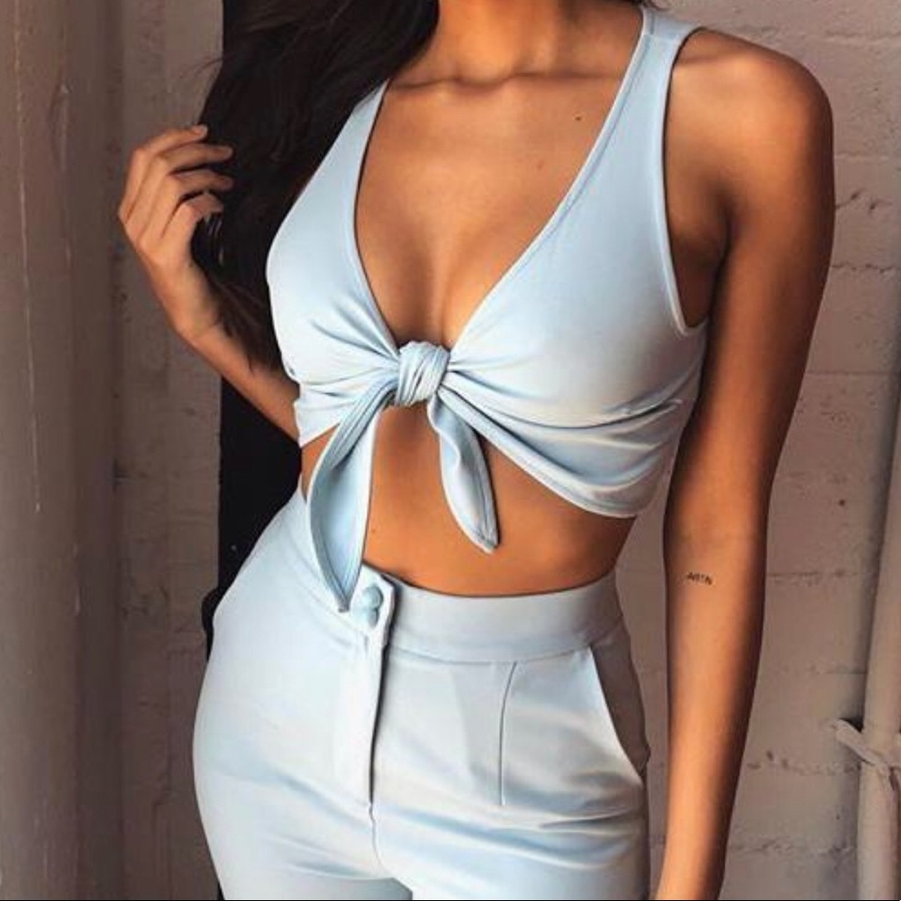 Meshki bridget tie front crop top- blue